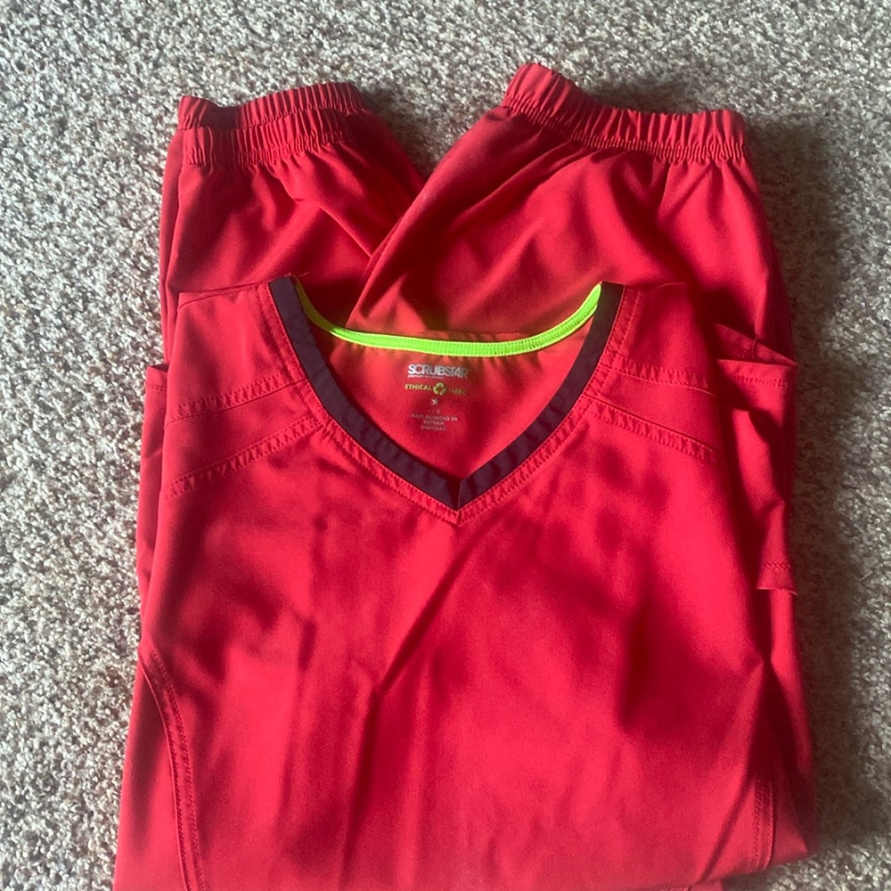 Red size large scrub set